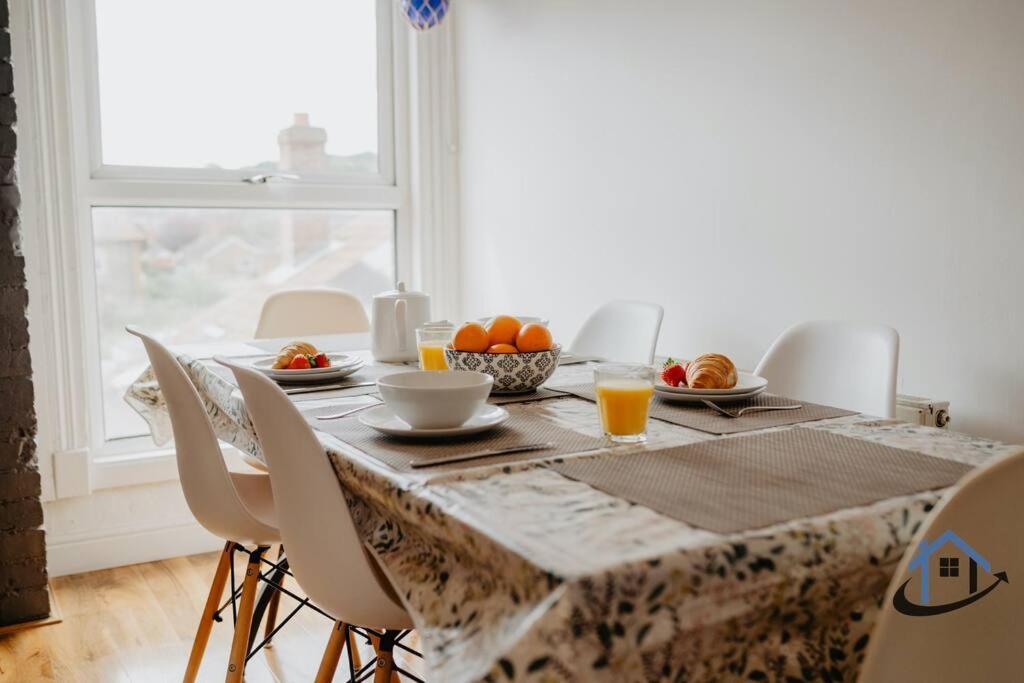 Indigo Snug - Gorgeous 2 Bed Flat In The Heart Of Cromer Exterior foto